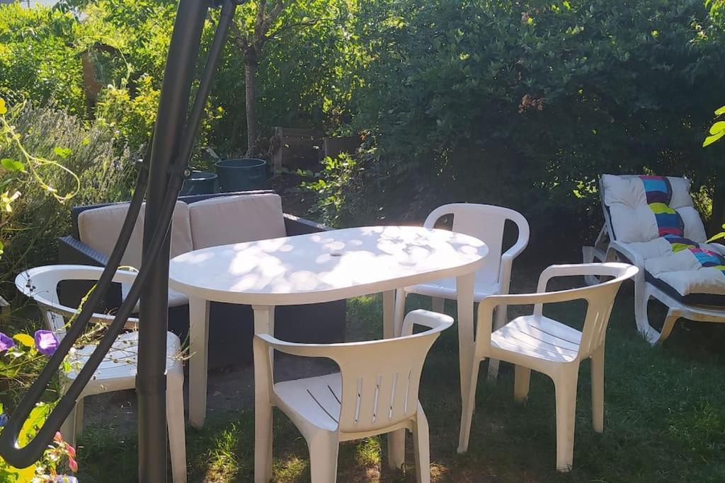 Gite Les Lilas La Genevraye Екстериор снимка